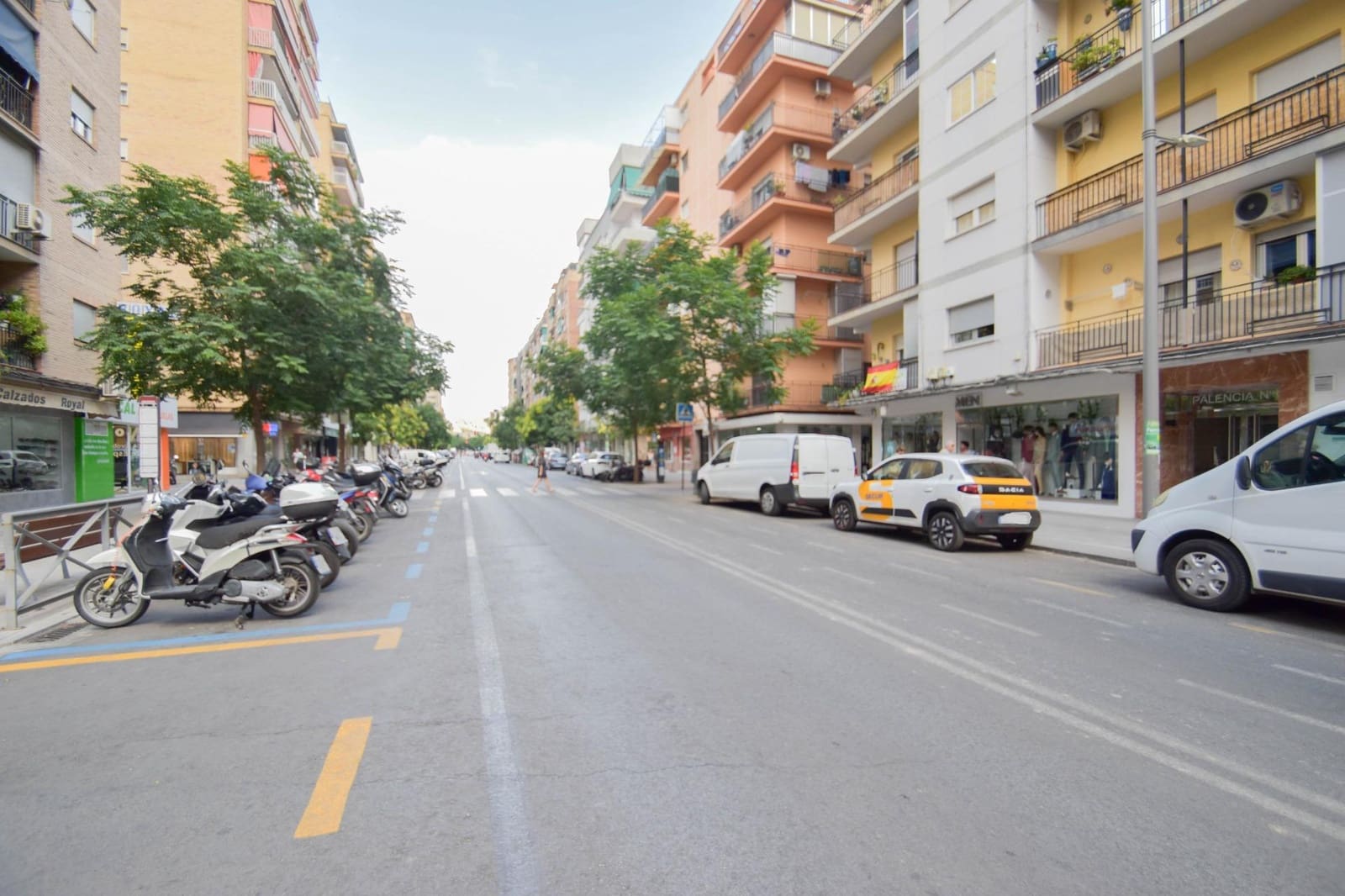 3 bedroom Flat for sale in Granada city - € 219,000 (Ref: 10015625)