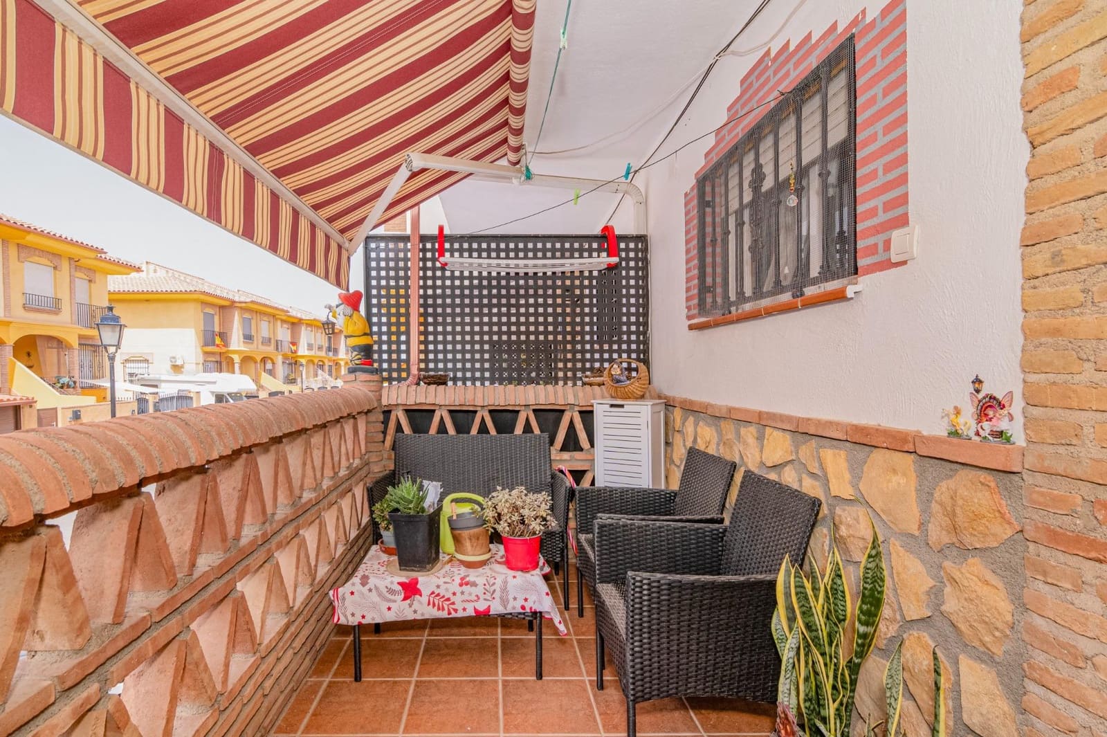 3 soveværelse Rækkehus til salg i Alhendin med garage - € 210.000 (Ref: 10020958)
