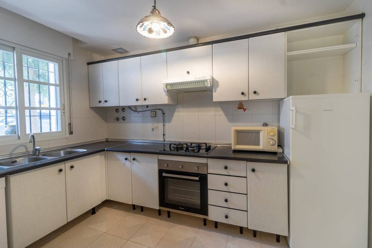 3 bedroom Townhouse for sale in Salobrena with pool garage - € 365,000 (Ref: 10020961)