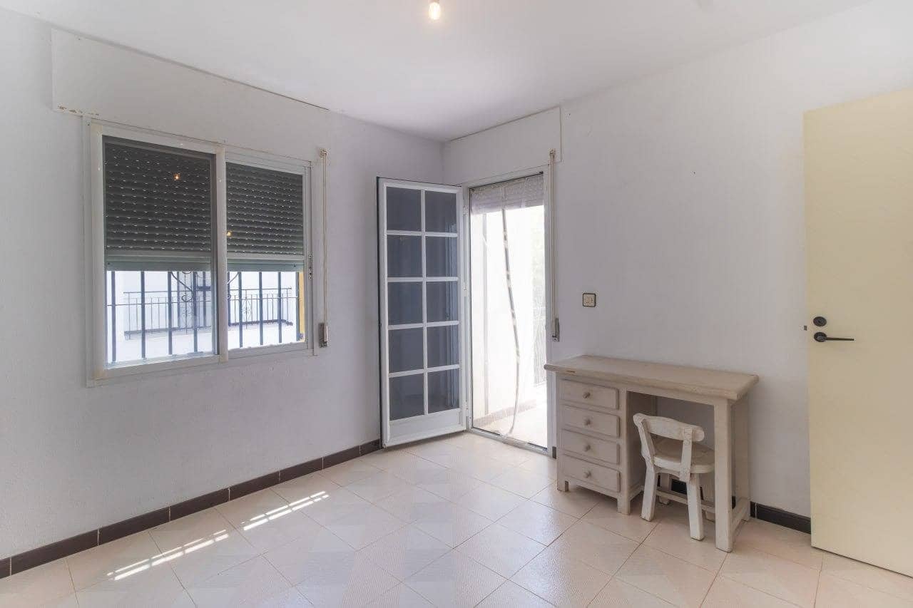 3 bedroom Townhouse for sale in Salobrena with pool garage - € 365,000 (Ref: 10020961)