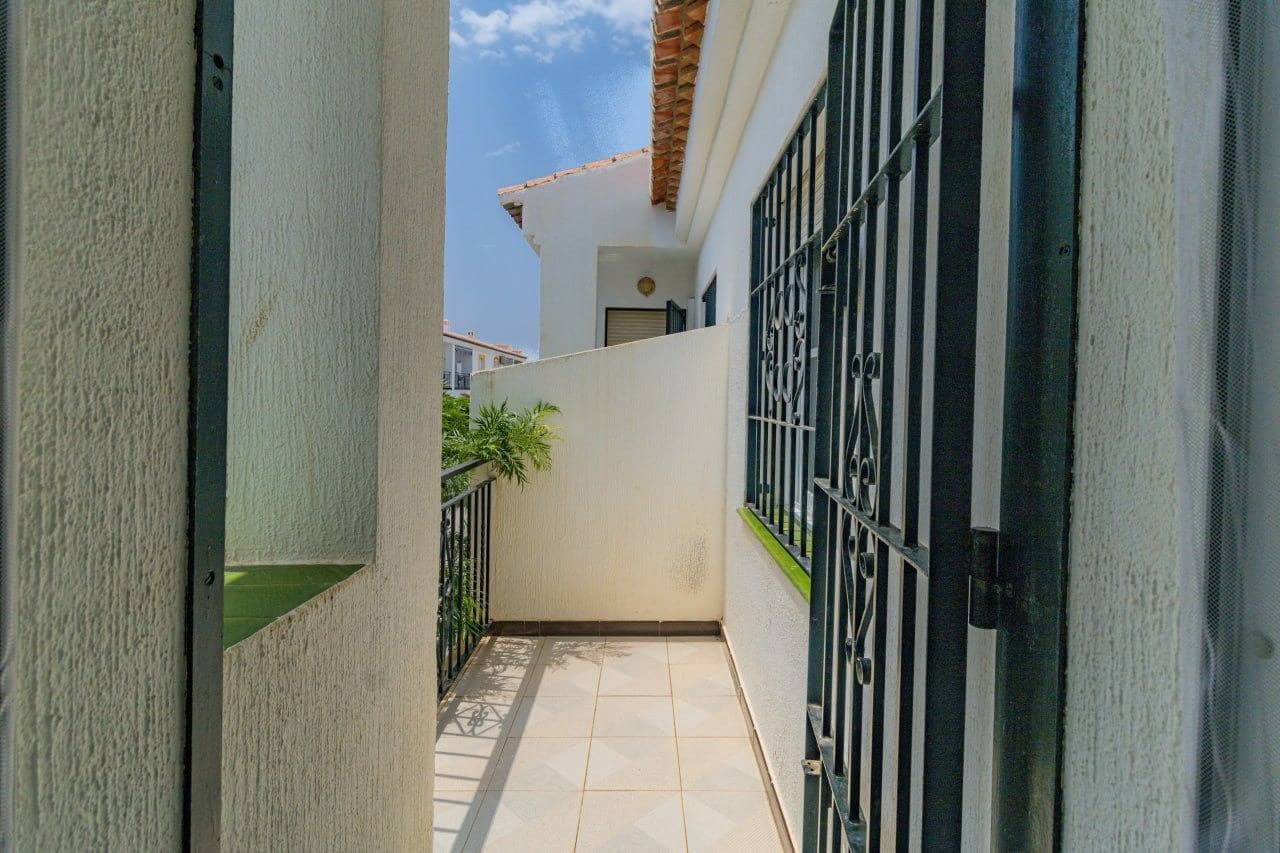 3 bedroom Townhouse for sale in Salobrena with pool garage - € 365,000 (Ref: 10020961)