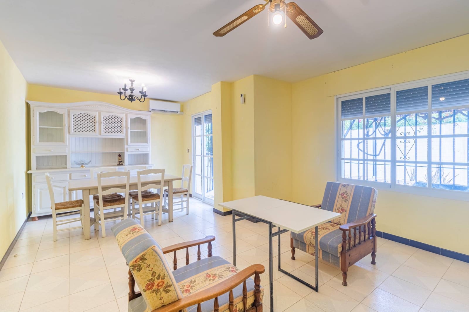 3 bedroom Townhouse for sale in Salobrena with pool garage - € 365,000 (Ref: 10020961)