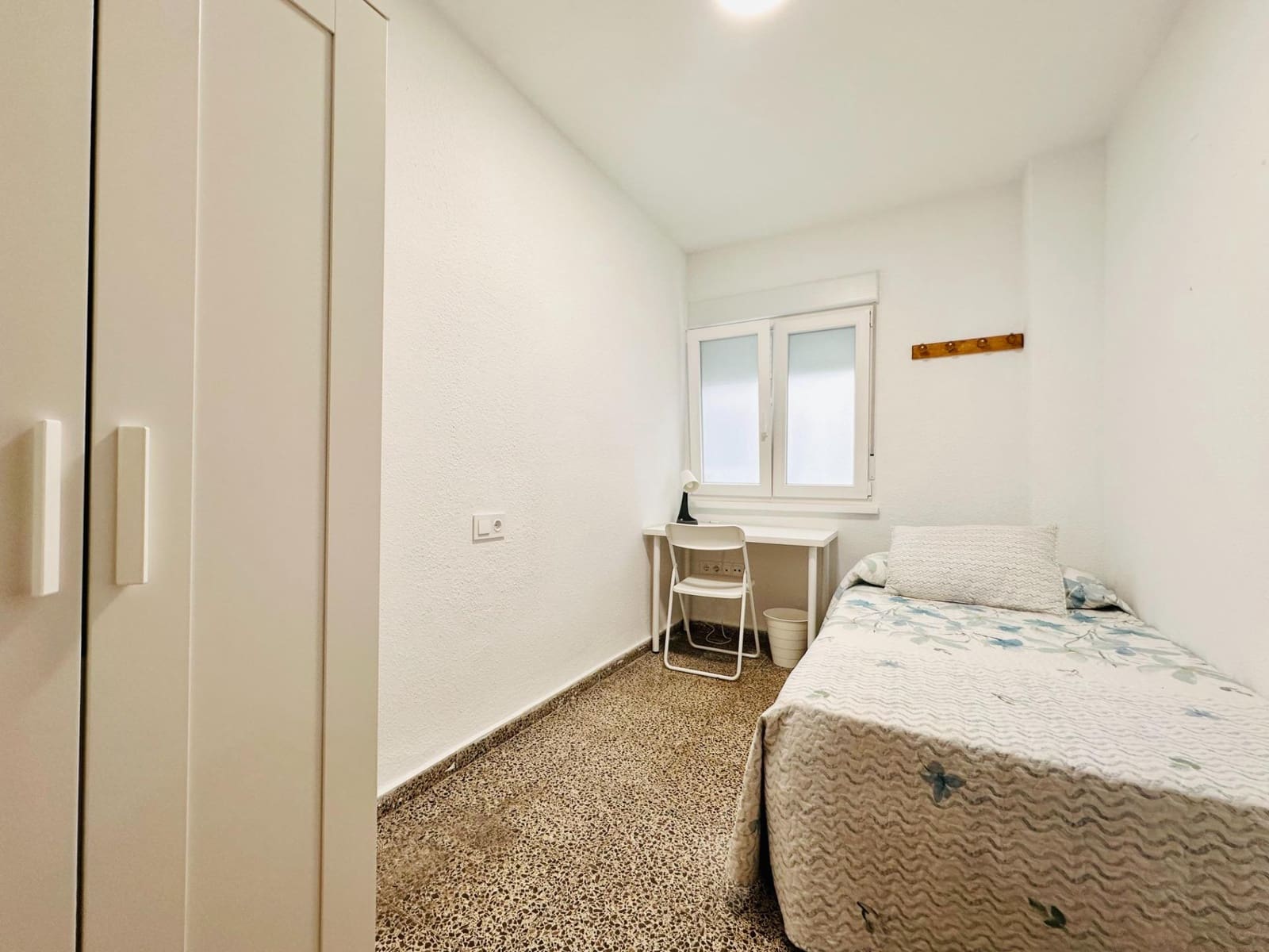 3 bedroom Flat for rent in Granada city - € 990 (Ref: 10034011)