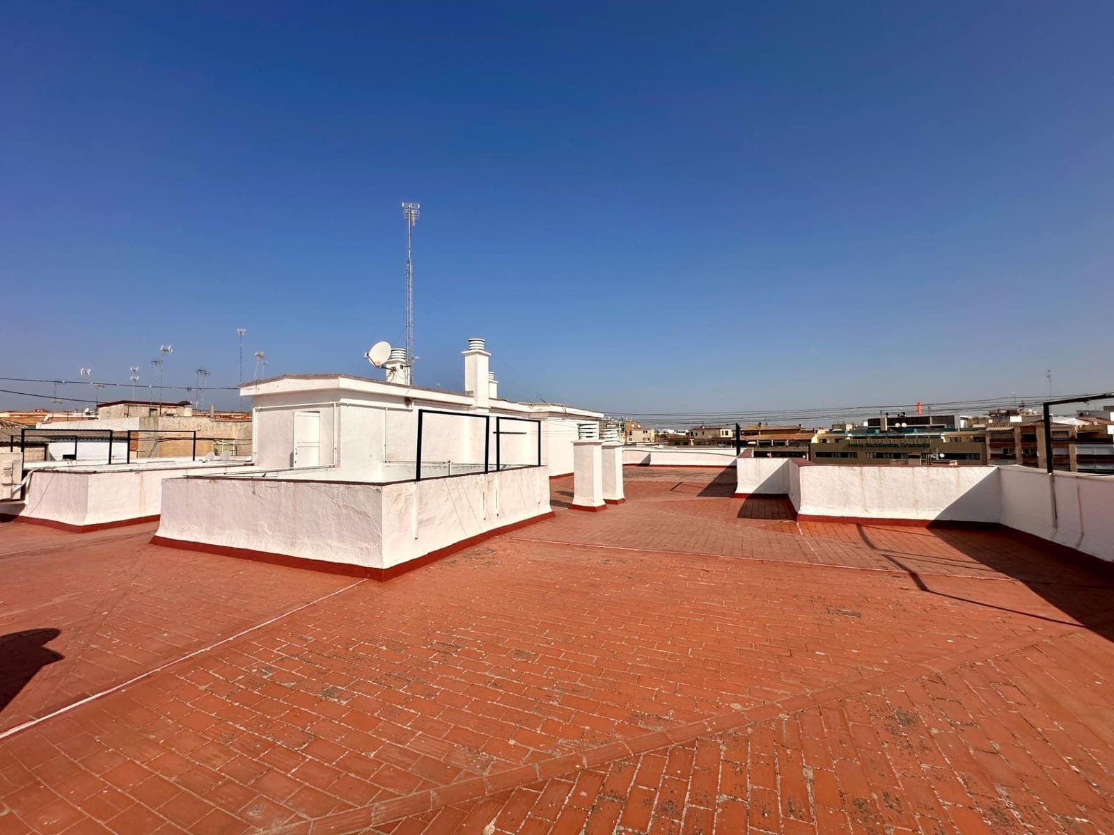 3 bedroom Flat for rent in Granada city - € 990 (Ref: 10034011)