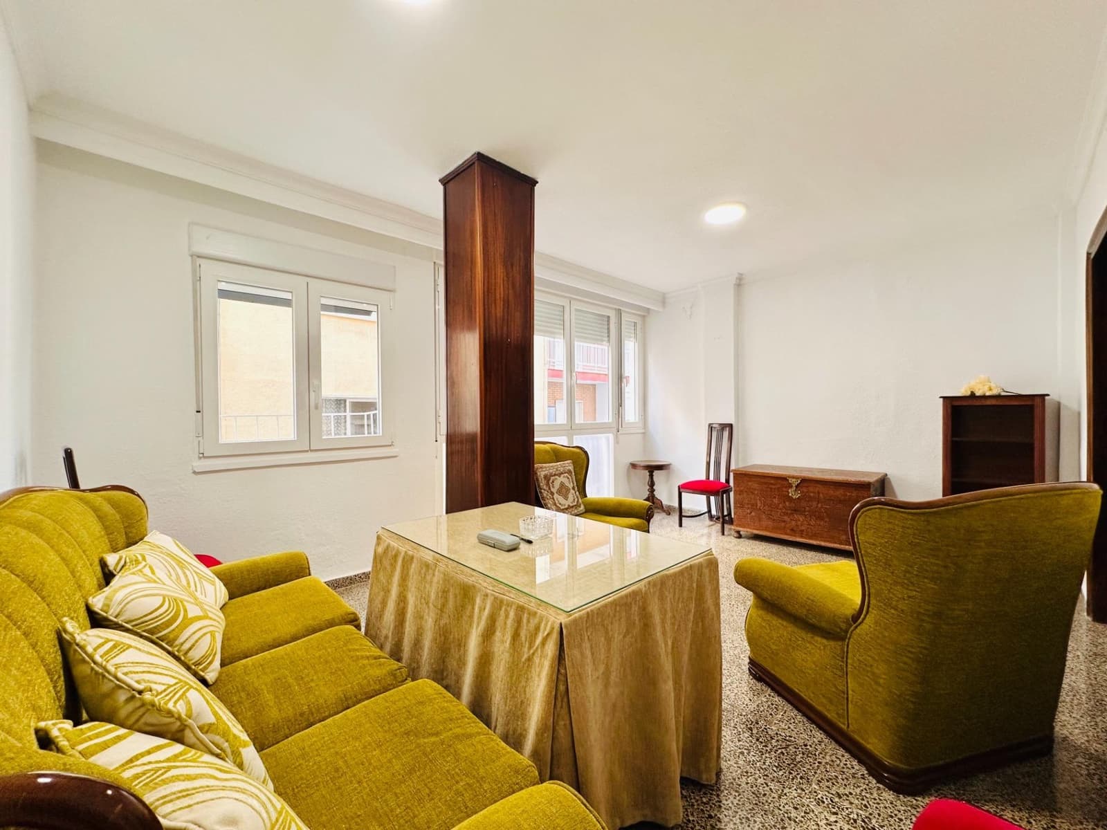 3 bedroom Flat for rent in Granada city - € 990 (Ref: 10034011)