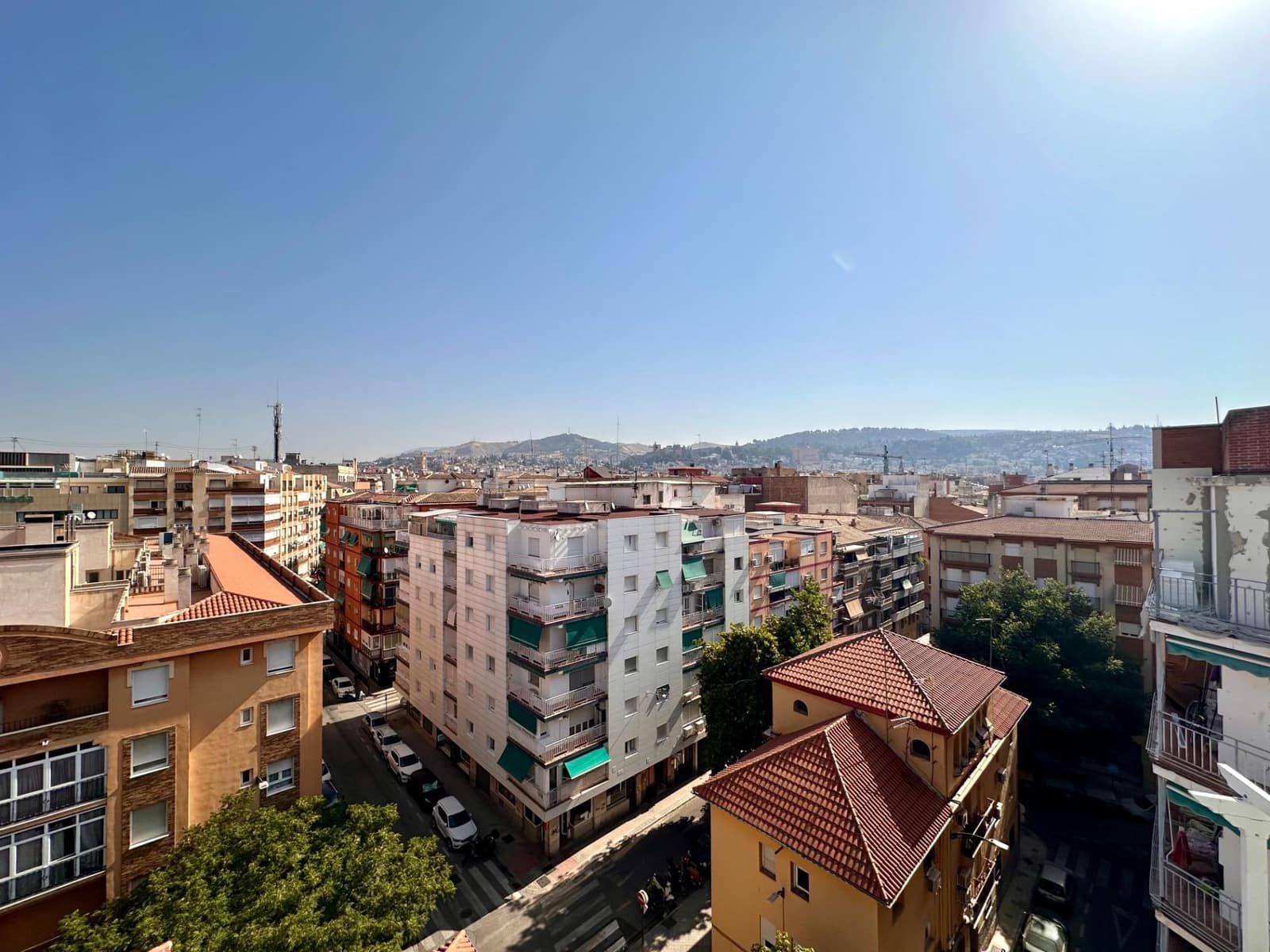 3 bedroom Flat for rent in Granada city - € 990 (Ref: 10034011)