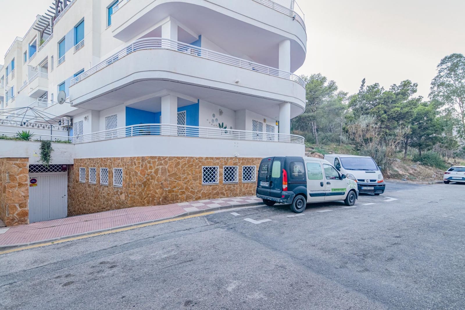 3 Zimmer Wohnung zu verkaufen in Castell de Ferro mit Garage - 175.000 € (Ref: 10034012)