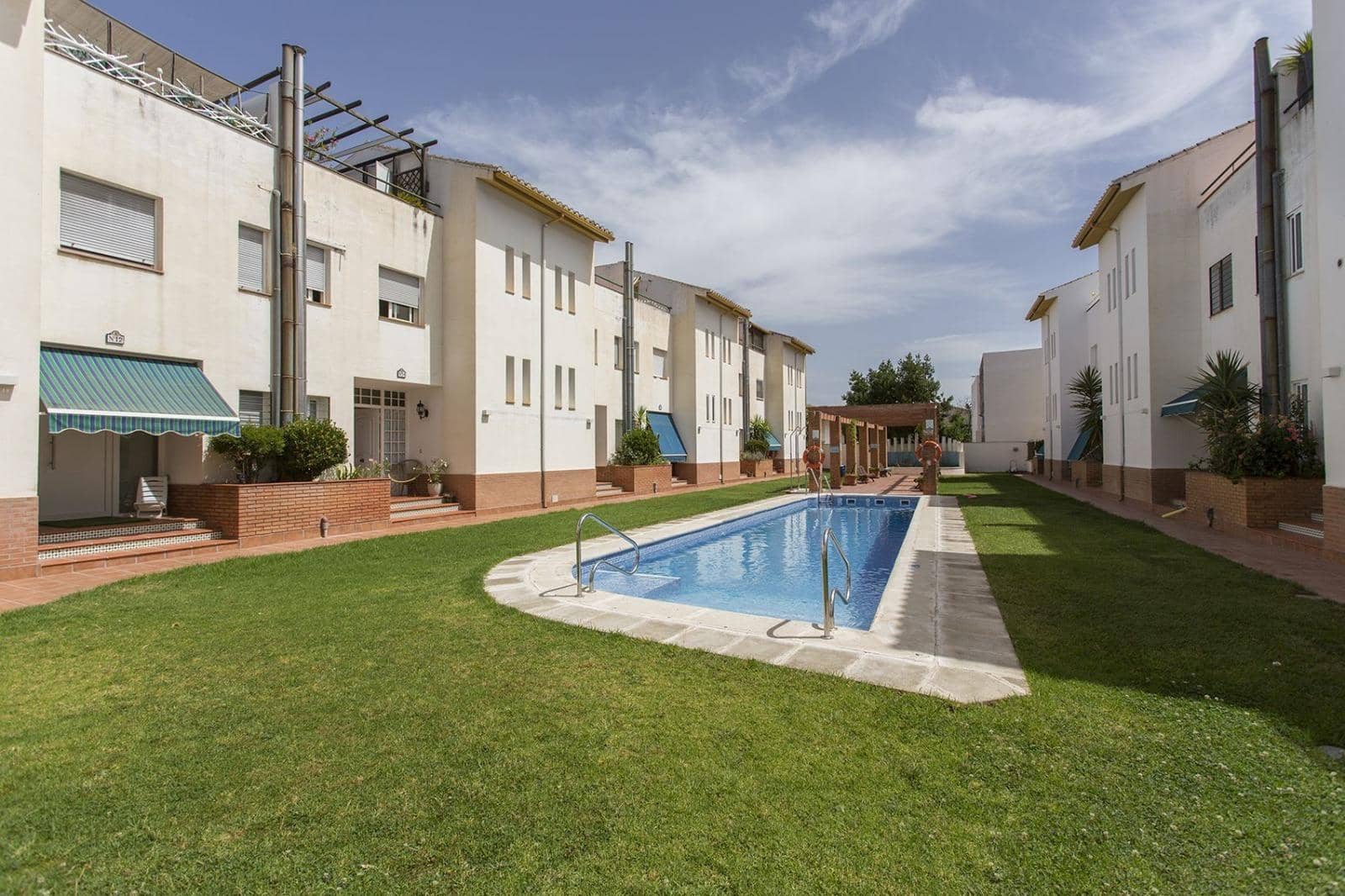 3 bedroom Terraced Villa for sale in Alhendin with pool garage - € 240,000 (Ref: 10043059)