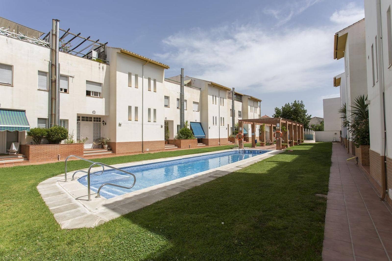 3 bedroom Terraced Villa for sale in Alhendin with pool garage - € 240,000 (Ref: 10043059)