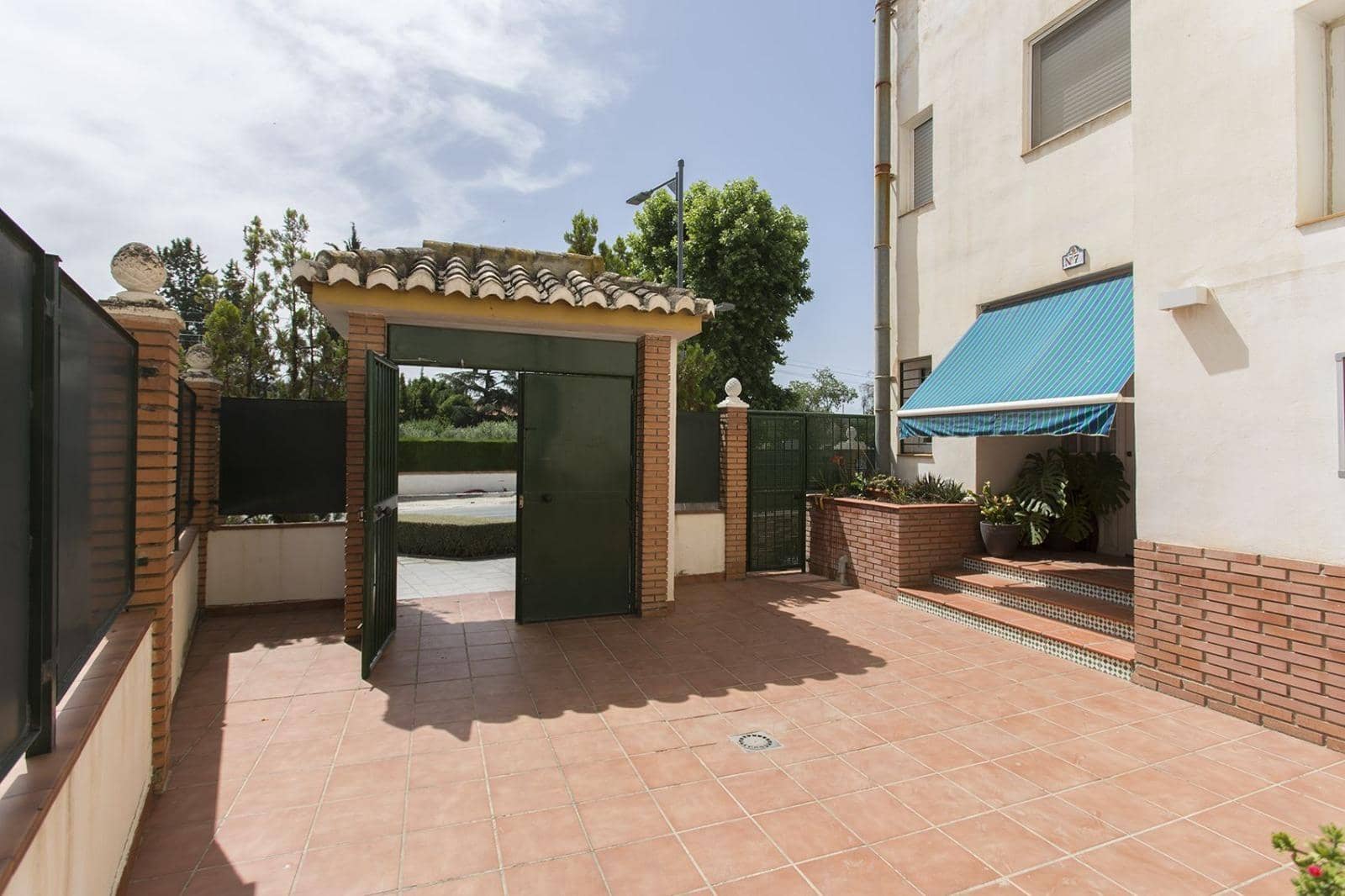3 bedroom Terraced Villa for sale in Alhendin with pool garage - € 240,000 (Ref: 10043059)