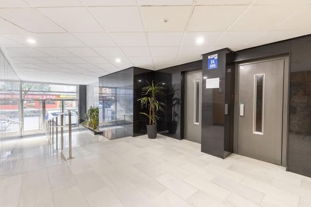 4 makuuhuone Asunto myytävänä paikassa Granada kaupunki - 279 900 € (Ref: 10043061)