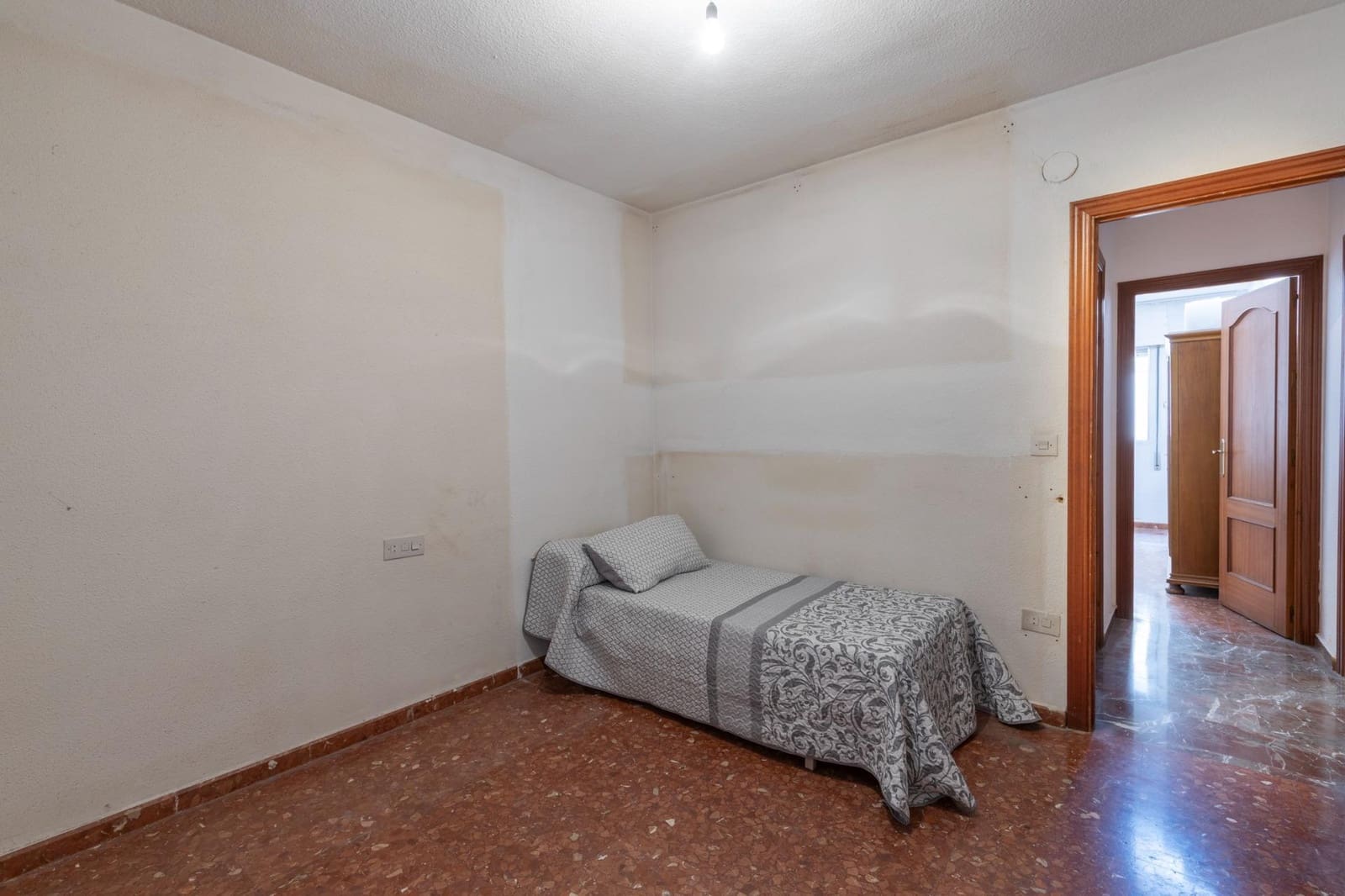 4 makuuhuone Asunto myytävänä paikassa Granada kaupunki - 279 900 € (Ref: 10043061)