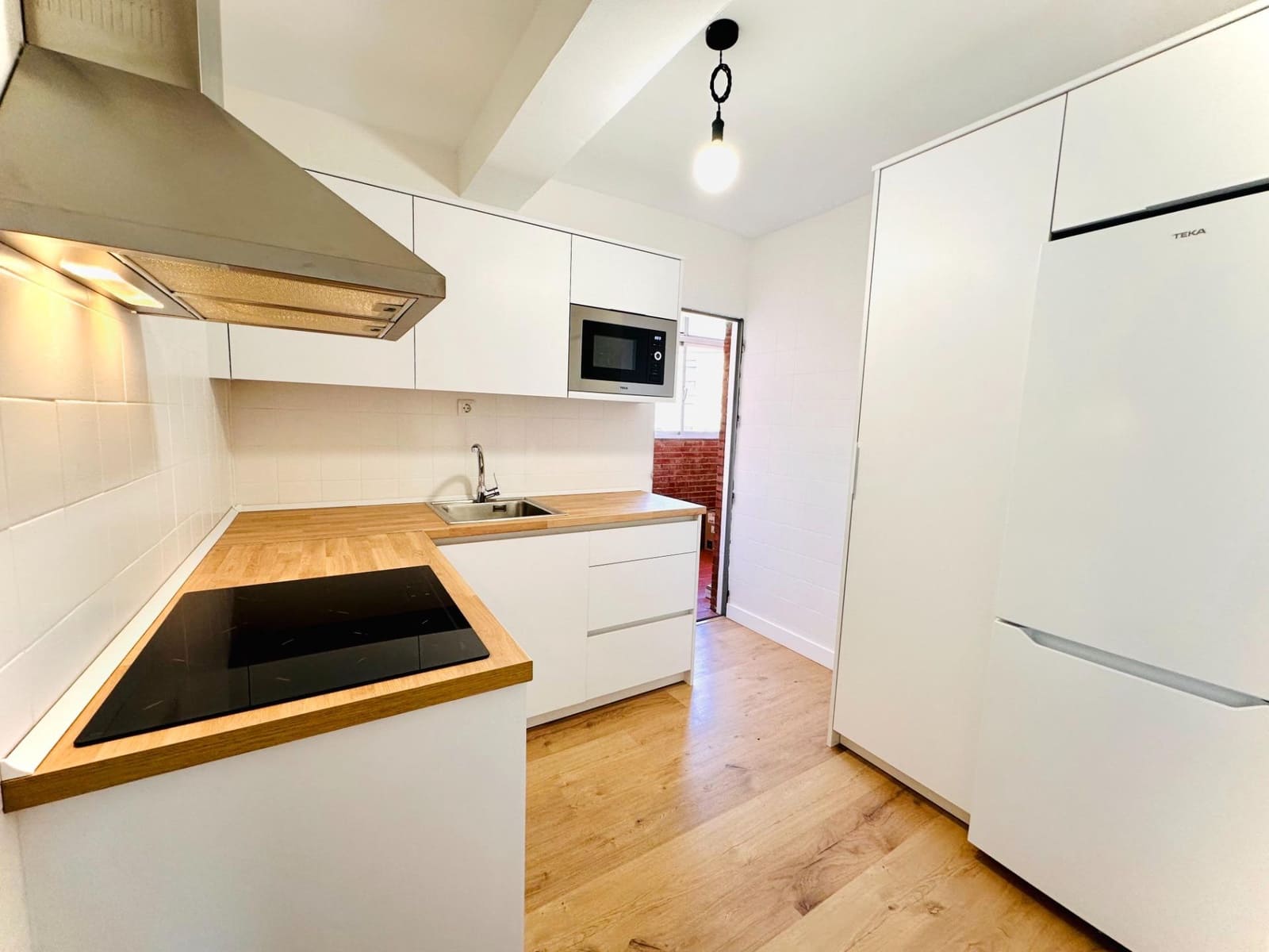 4 sovrum Lägenhet att hyra i Granada stad - 250 € (Ref: 10043062)