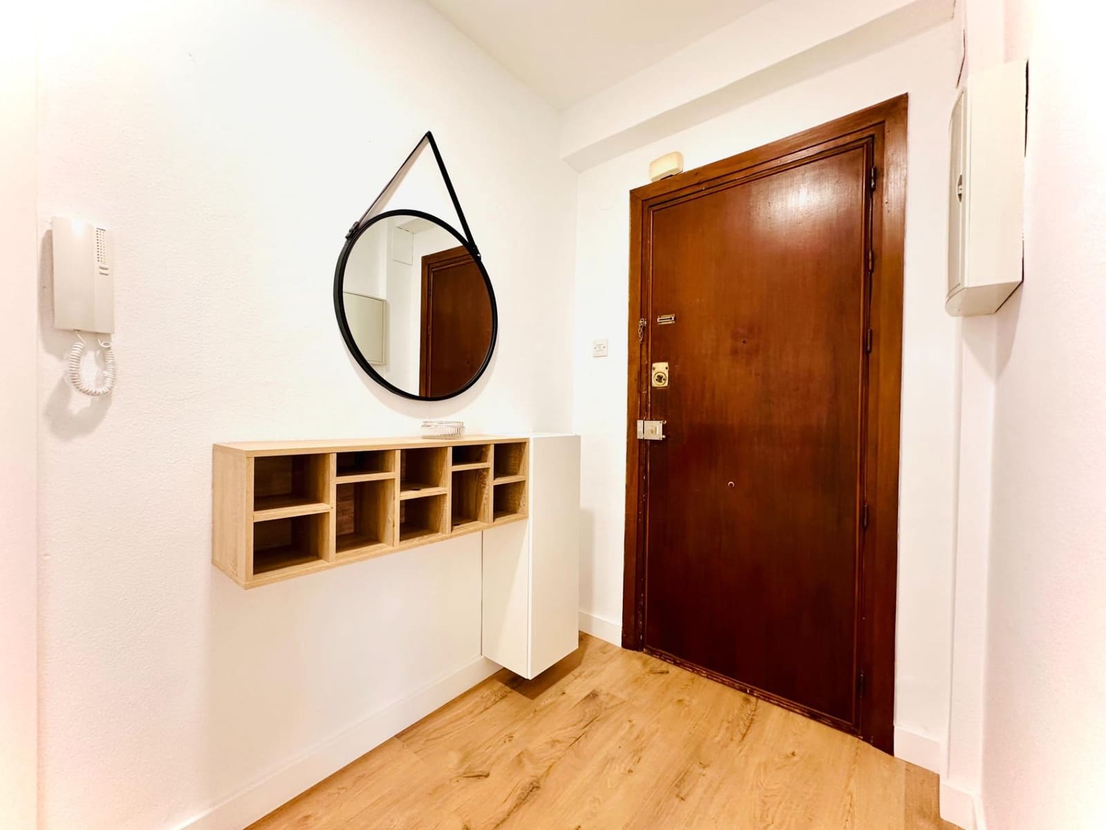 4 sovrum Lägenhet att hyra i Granada stad - 250 € (Ref: 10043062)