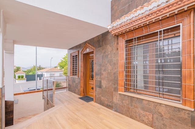 3 camera da letto Villetta a Schiera in vendita in Ambroz, Vegas del Genil con piscina garage - 300.000 € (Rif: 10044856)