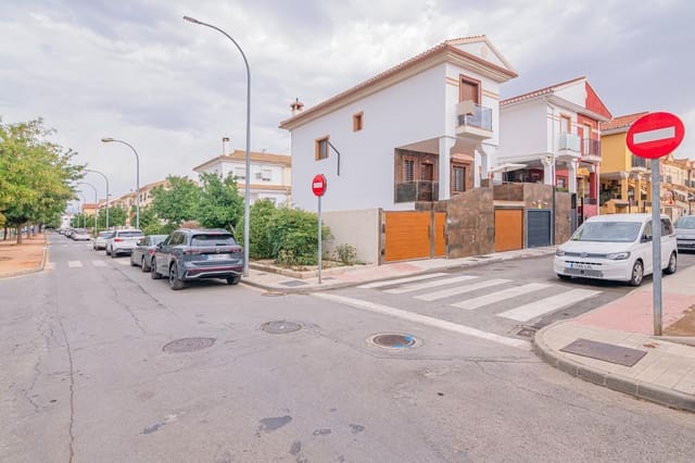 3 camera da letto Villetta a Schiera in vendita in Ambroz, Vegas del Genil con piscina garage - 300.000 € (Rif: 10044856)