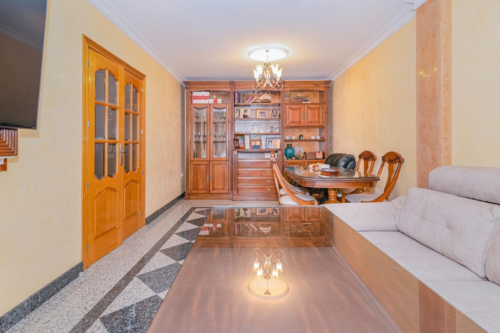 3 camera da letto Villetta a Schiera in vendita in Ambroz con piscina garage - 300.000 € (Rif: 10044856)