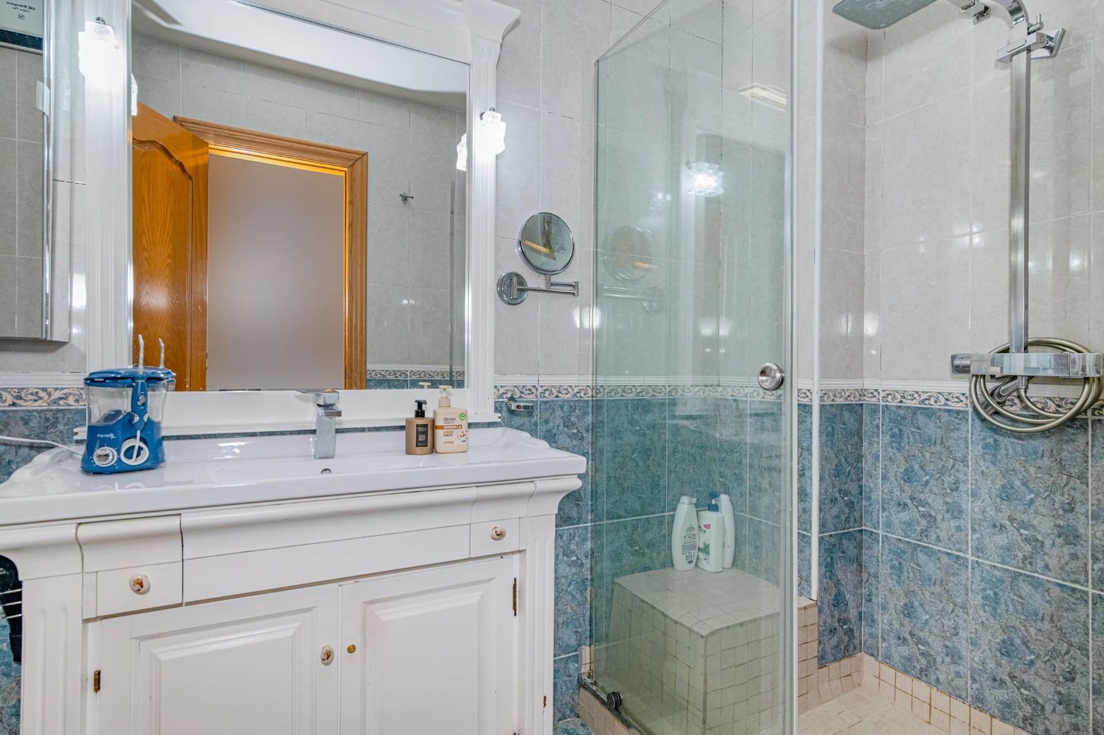 3 camera da letto Villetta a Schiera in vendita in Ambroz con piscina garage - 300.000 € (Rif: 10044856)
