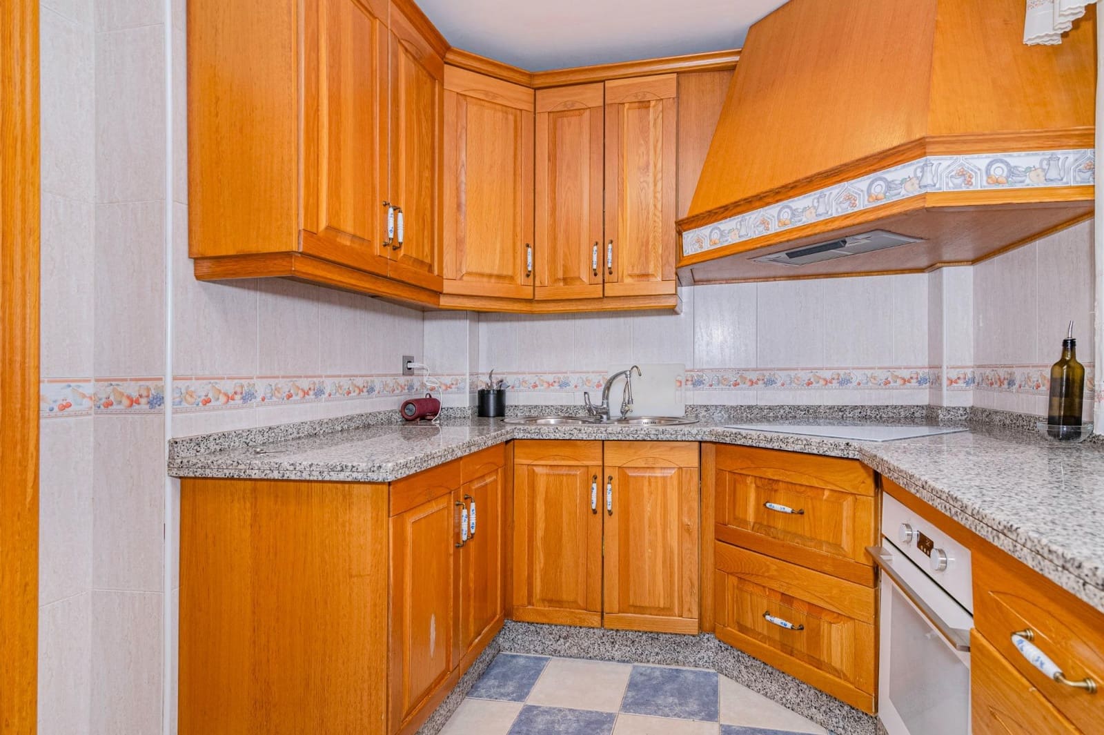 3 camera da letto Villetta a Schiera in vendita in Ambroz con piscina garage - 300.000 € (Rif: 10044856)