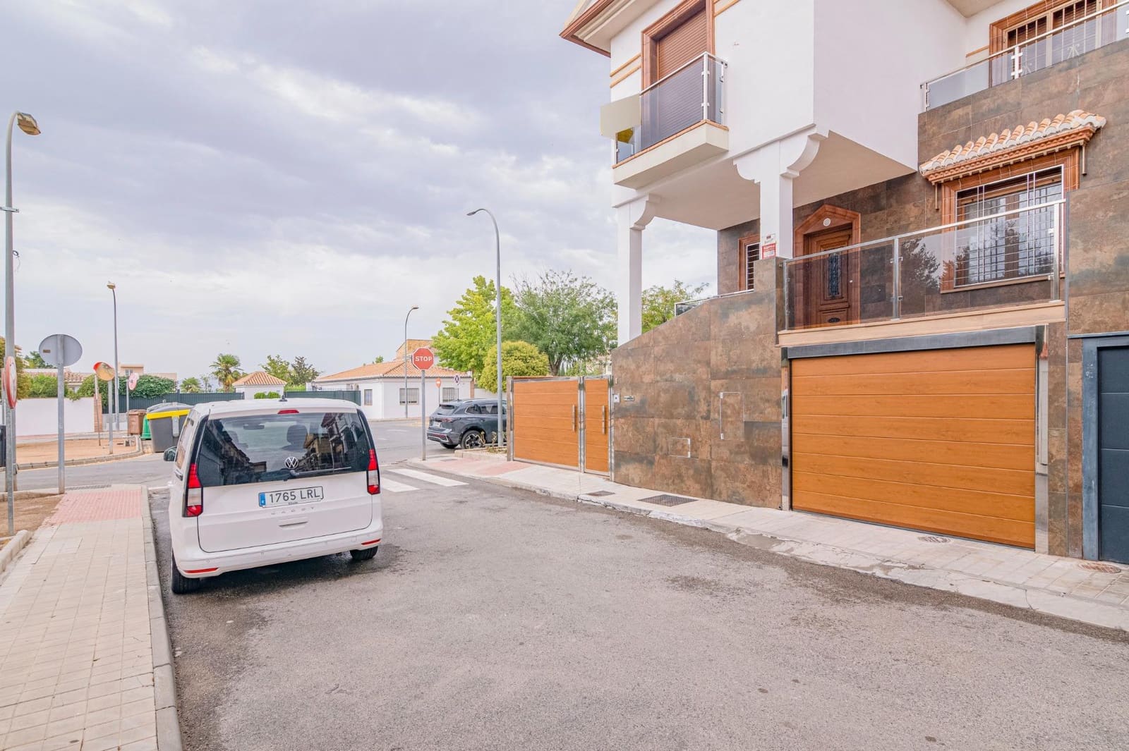 3 camera da letto Villetta a Schiera in vendita in Ambroz con piscina garage - 300.000 € (Rif: 10044856)