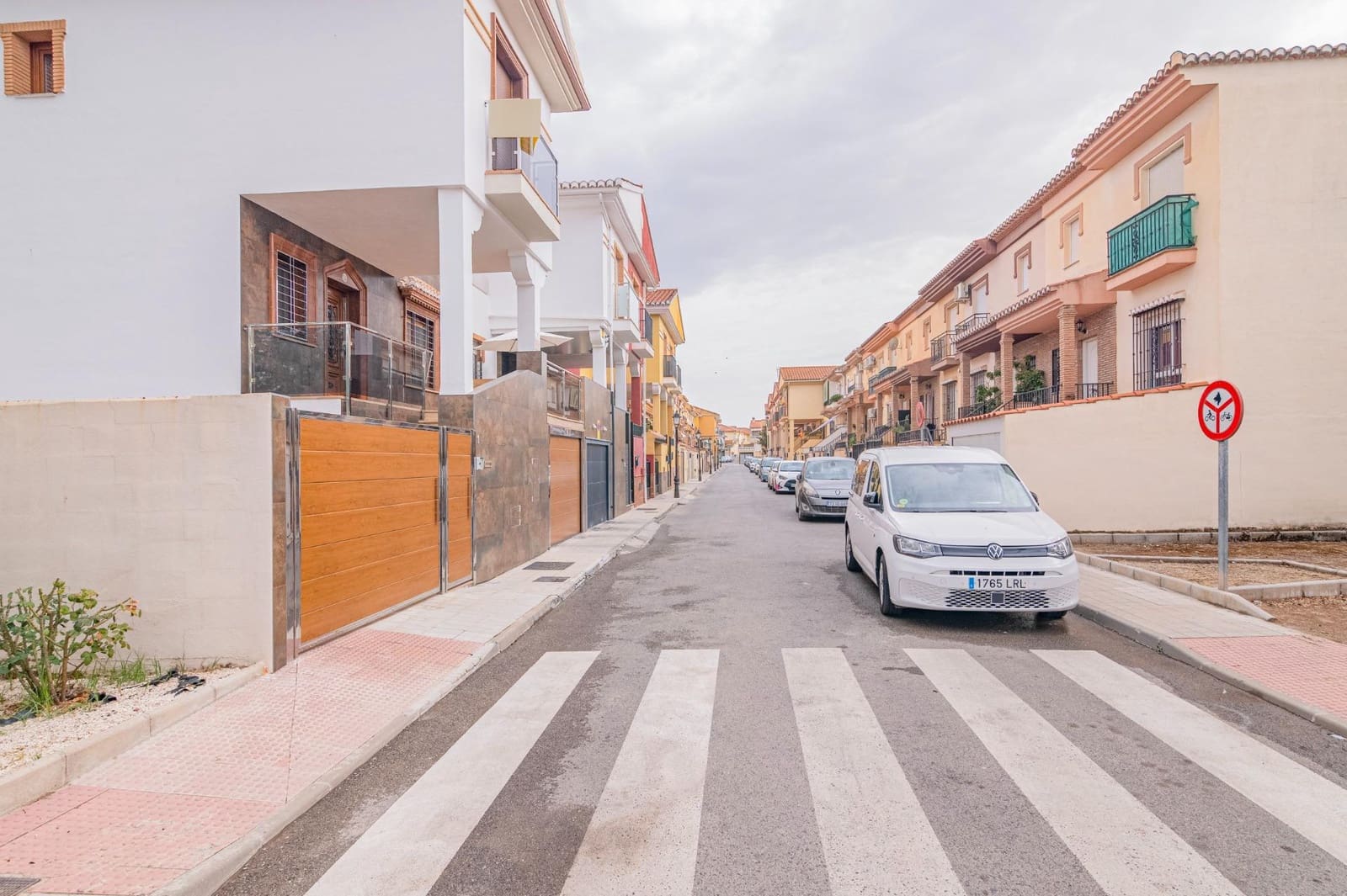 3 camera da letto Villetta a Schiera in vendita in Ambroz con piscina garage - 300.000 € (Rif: 10044856)