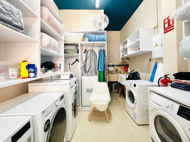 Erhverv til salg i Granada by - € 89.500 (Ref: 10047358)