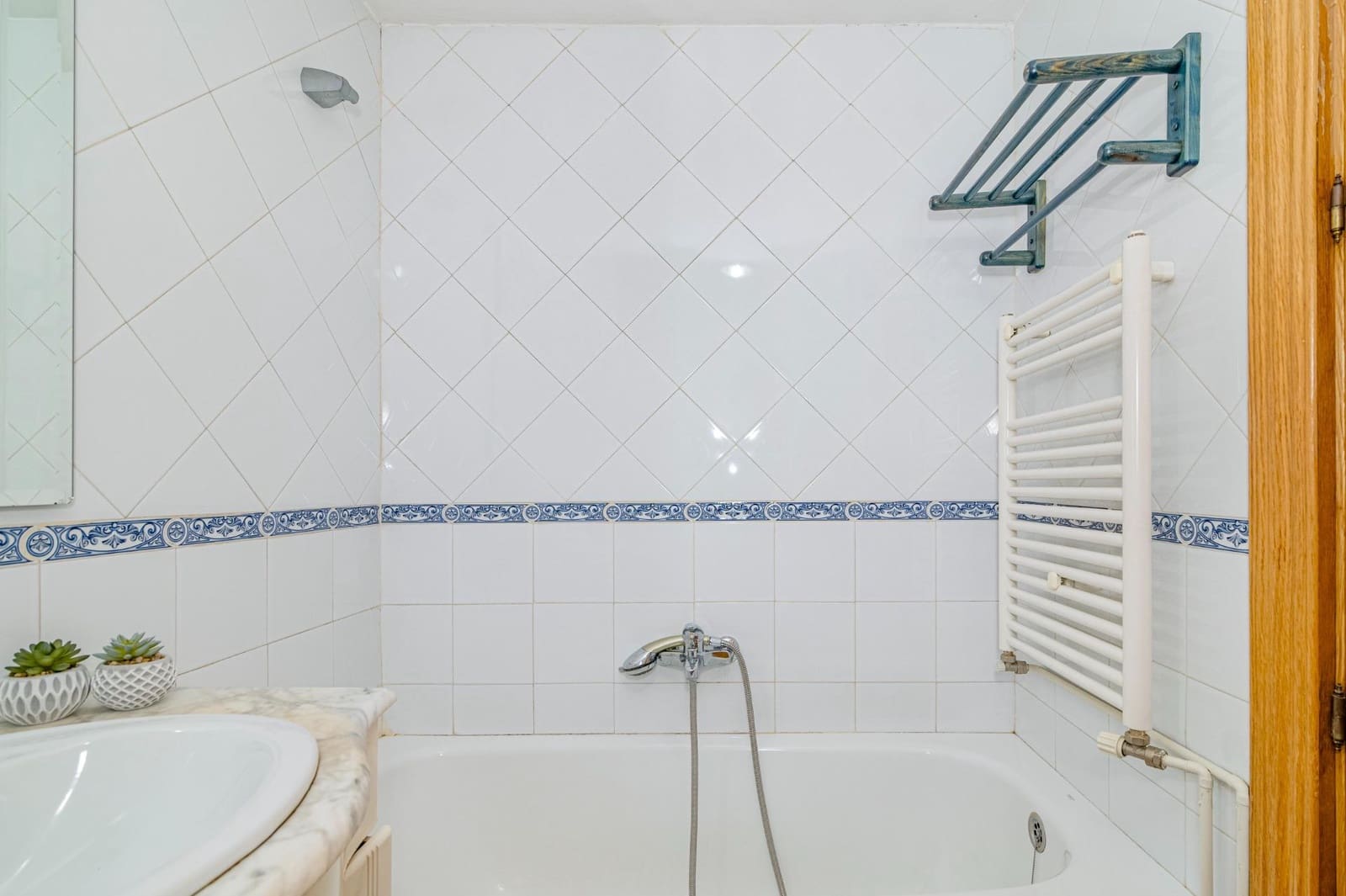 3 sypialnia Mieszkanie na sprzedaż w Miasto Grenada - 270 000 € (Ref: 10047359)