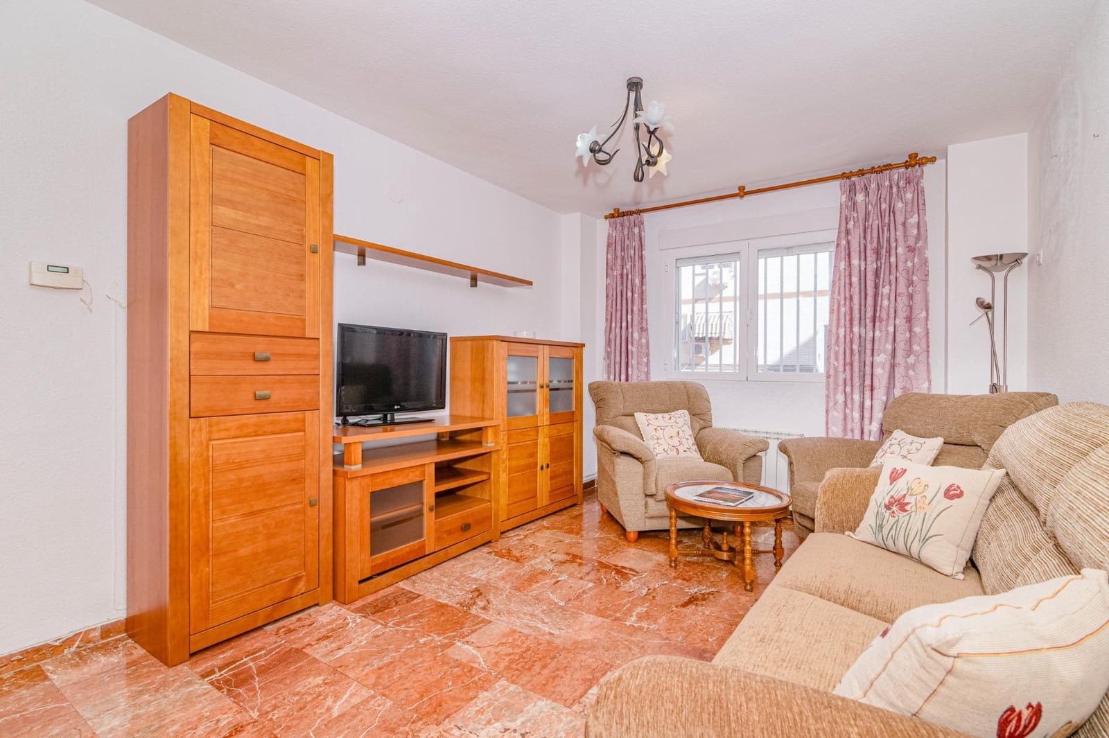 3 sypialnia Mieszkanie na sprzedaż w Miasto Grenada - 270 000 € (Ref: 10047359)