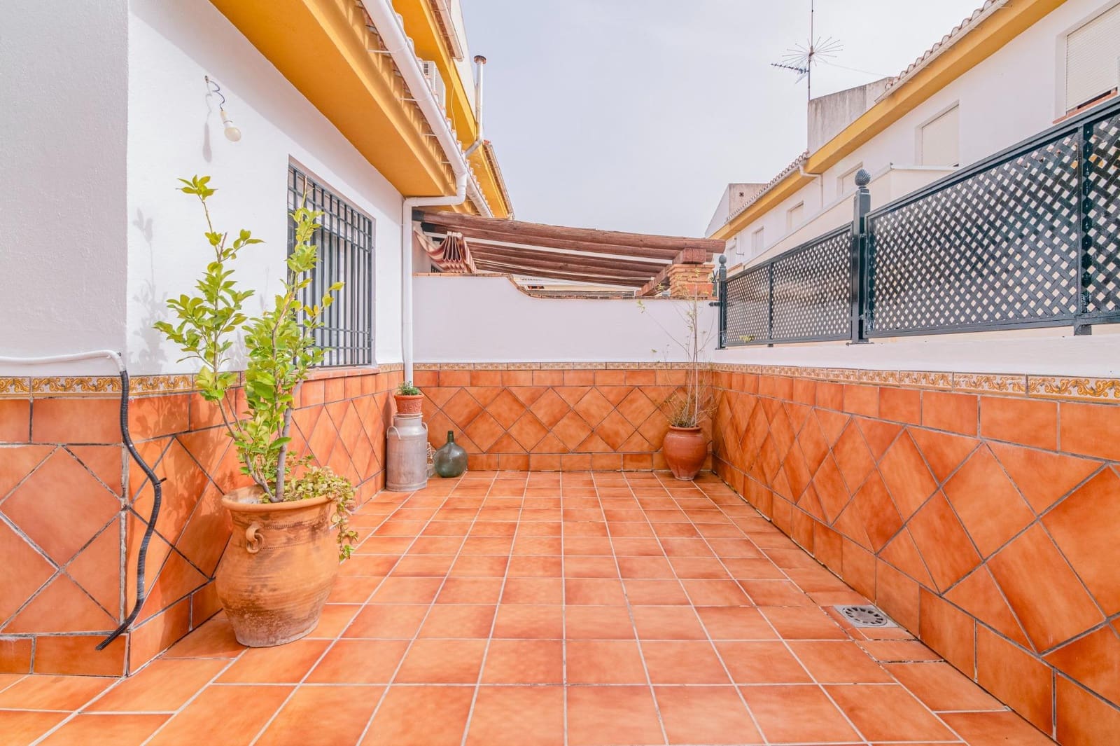 3 chambre Villa/Maison Mitoyenne à vendre à Monachil avec garage - 189 500 € (Ref: 10047361)