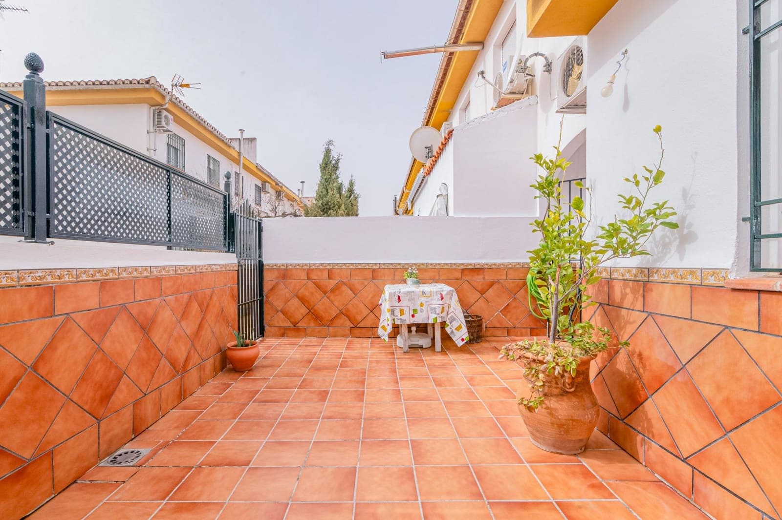 3 chambre Villa/Maison Mitoyenne à vendre à Monachil avec garage - 189 500 € (Ref: 10047361)