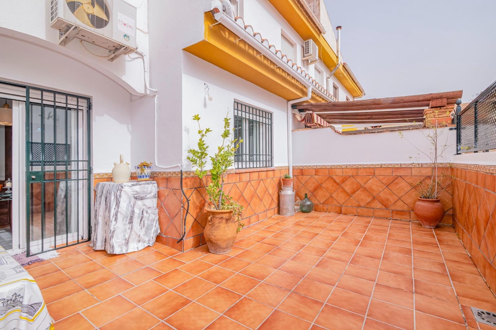 3 chambre Villa/Maison Mitoyenne à vendre à Monachil avec garage - 189 500 € (Ref: 10047361)