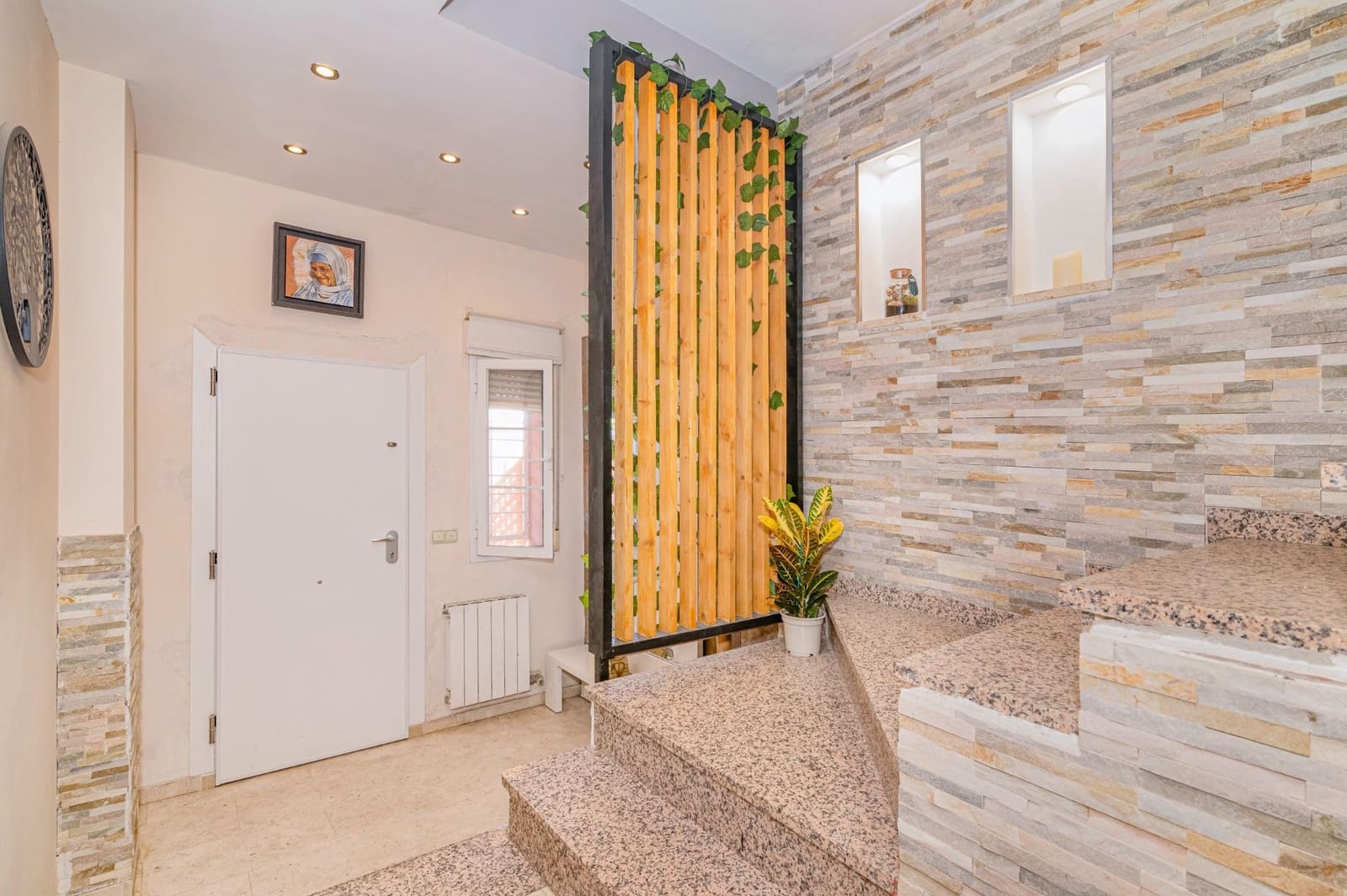 4 soveværelse Semi-Rækkehus til salg i Churriana de la Vega med swimmingpool garage - € 475.000 (Ref: 10047362)
