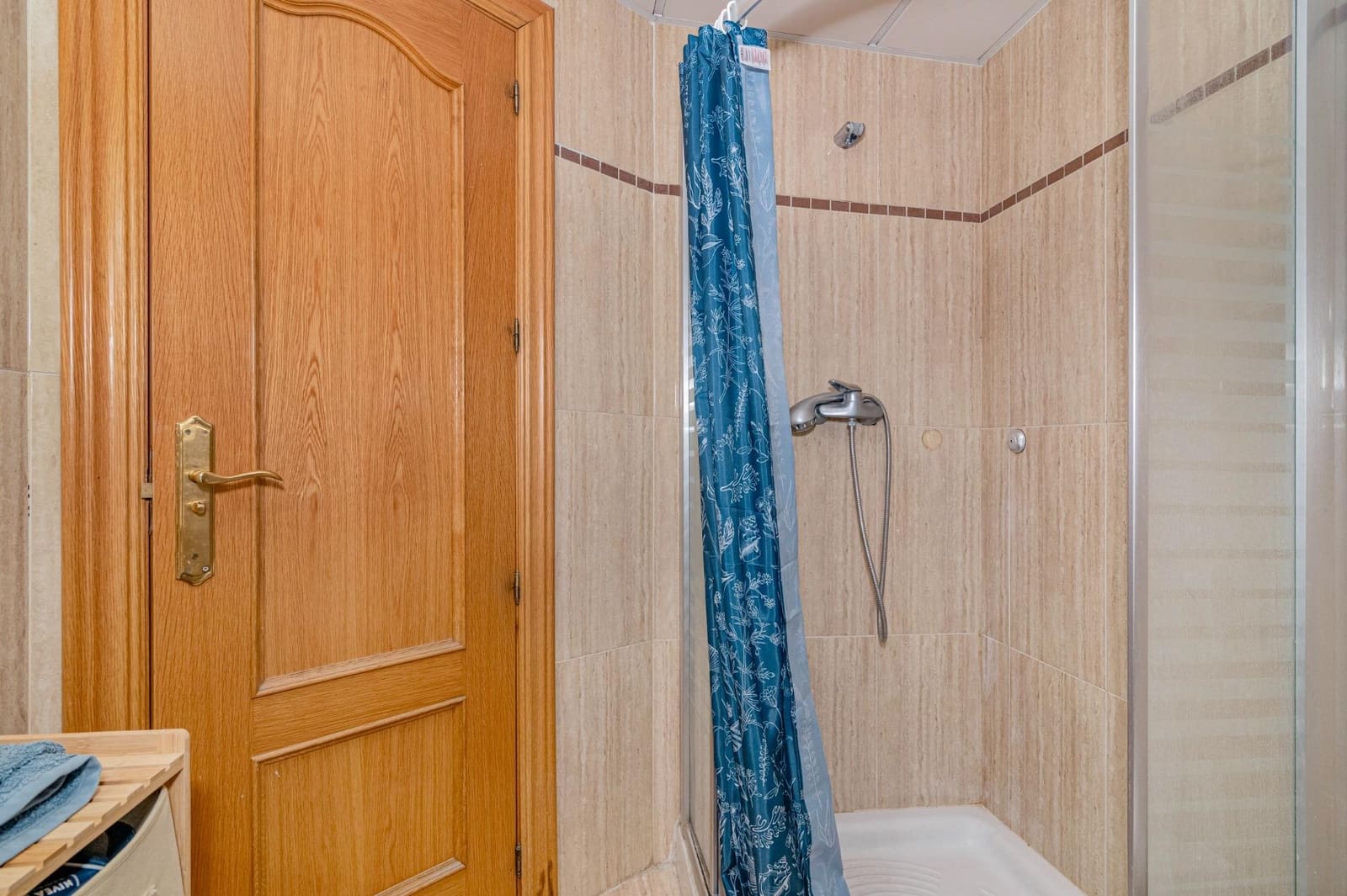 4 soveværelse Semi-Rækkehus til salg i Churriana de la Vega med swimmingpool garage - € 475.000 (Ref: 10047362)
