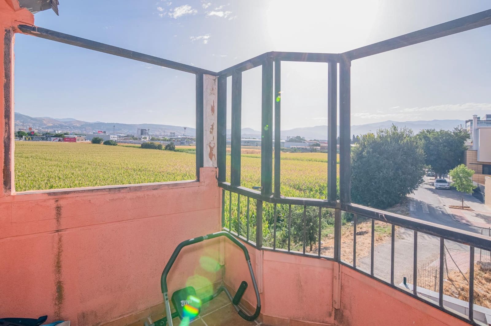 4 soveværelse Semi-Rækkehus til salg i Churriana de la Vega med swimmingpool garage - € 475.000 (Ref: 10047362)