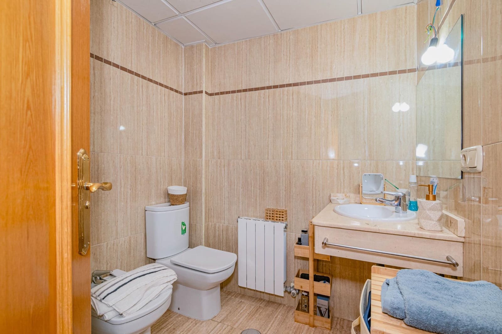 4 soveværelse Semi-Rækkehus til salg i Churriana de la Vega med swimmingpool garage - € 475.000 (Ref: 10047362)