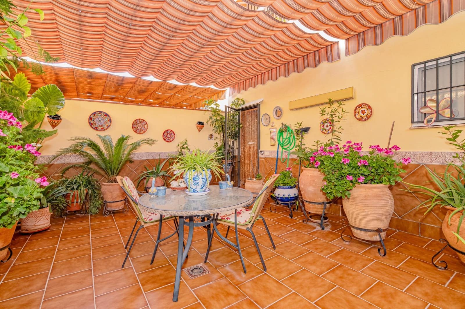 4 Zimmer Reihenhaus zu verkaufen in Belicena mit Garage - 234.999 € (Ref: 10049318)