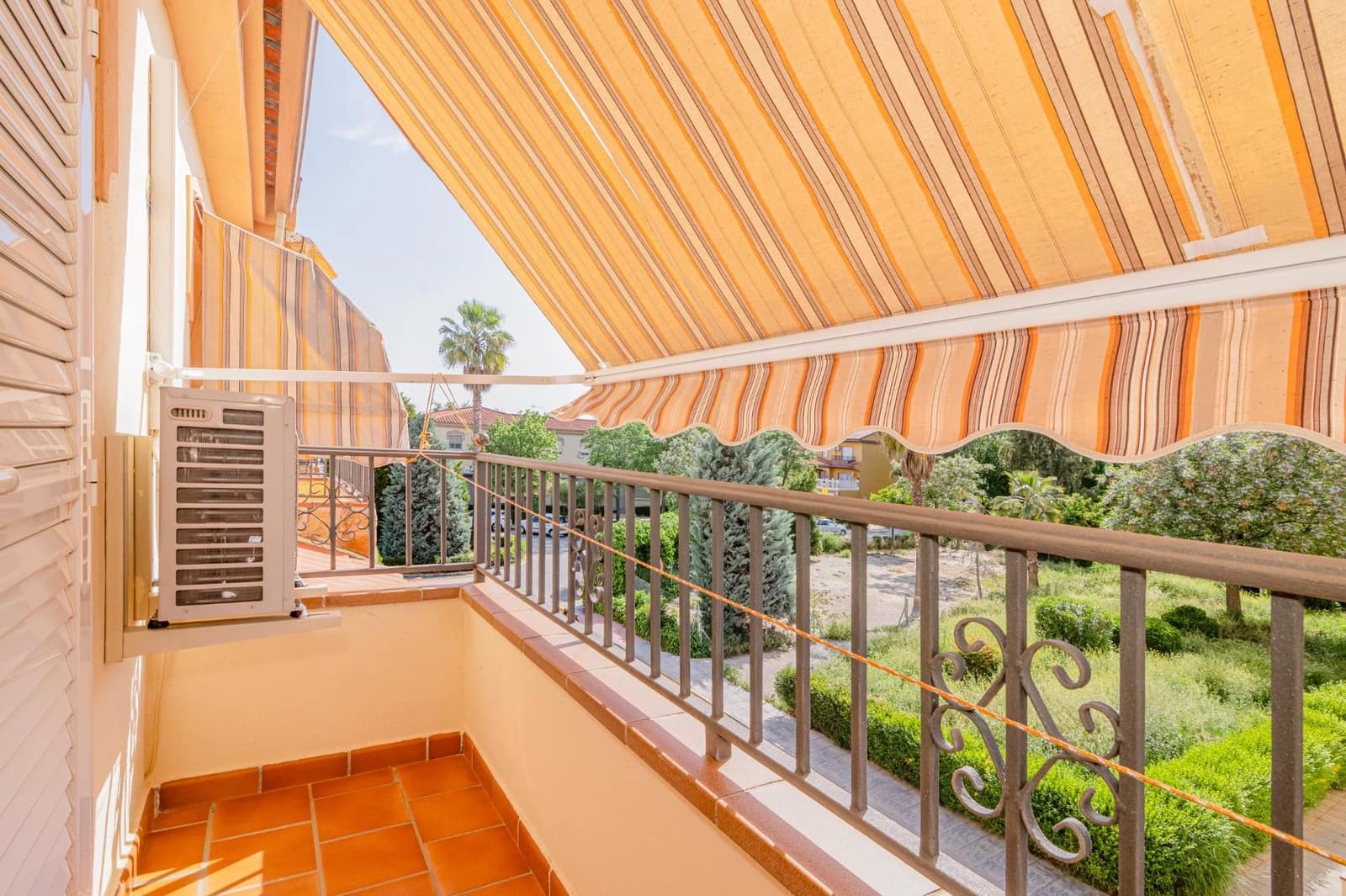 4 Zimmer Reihenhaus zu verkaufen in Belicena mit Garage - 234.999 € (Ref: 10049318)