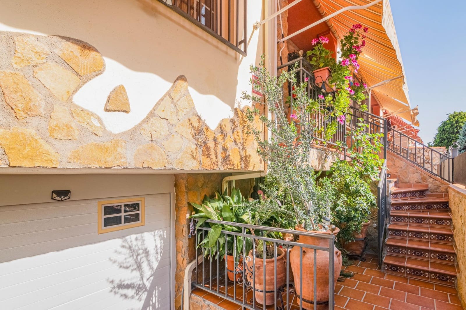 4 Zimmer Reihenhaus zu verkaufen in Belicena mit Garage - 234.999 € (Ref: 10049318)