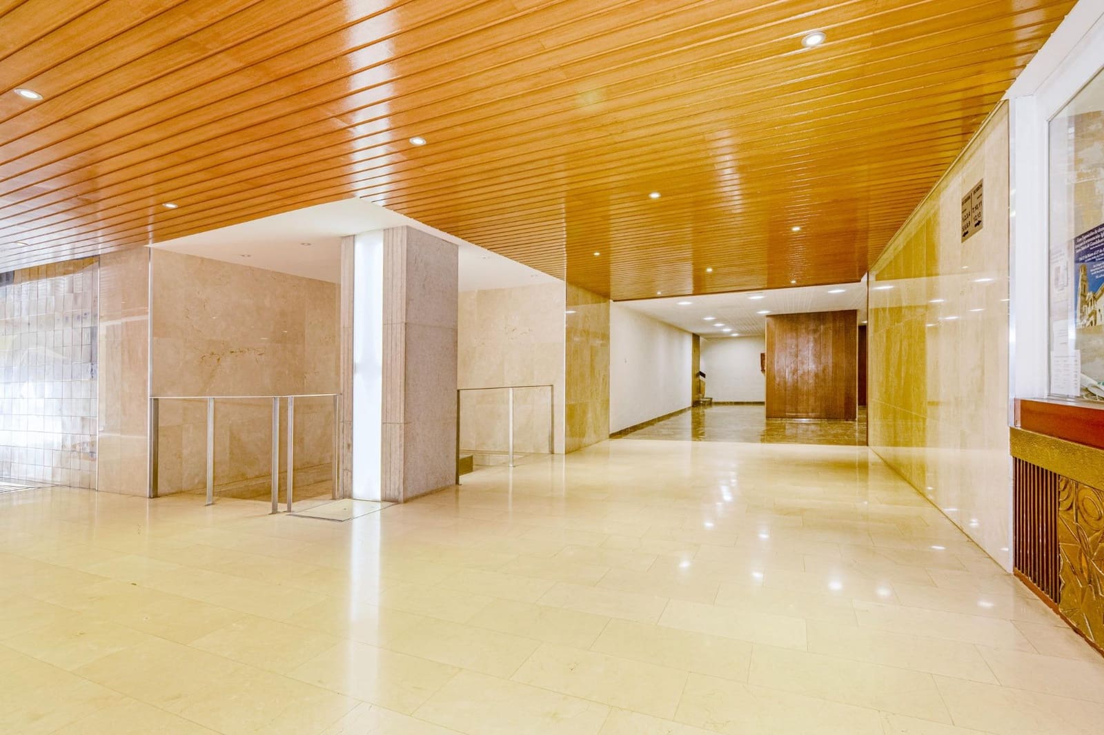 3 Zimmer Wohnung zu verkaufen in Granada Stadt - 329.000 € (Ref: 10049319)