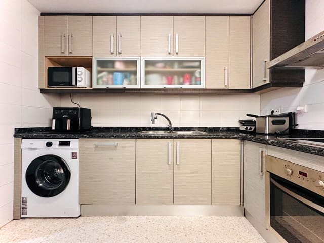 3 Zimmer Wohnung zu verkaufen in Norte, Granada Stadt mit Garage - 139.000 € (Ref: 10067978)