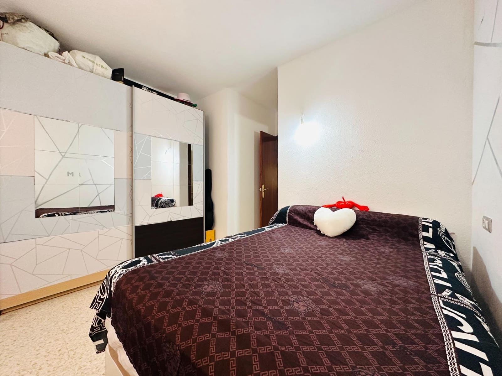 3 Zimmer Wohnung zu verkaufen in Granada Stadt mit Garage - 139.000 € (Ref: 10067978)
