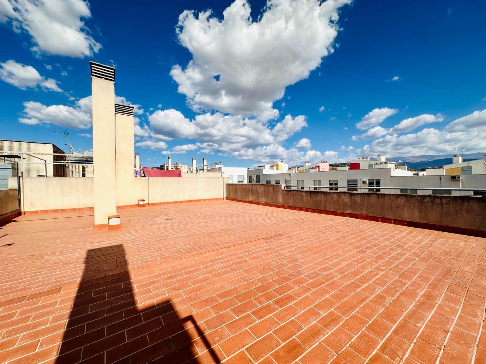 3 Zimmer Wohnung zu verkaufen in Granada Stadt mit Garage - 139.000 € (Ref: 10067978)