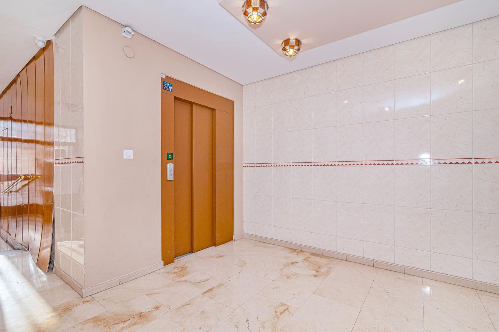 3 Zimmer Wohnung zu verkaufen in Granada Stadt - 410.000 € (Ref: 10067979)