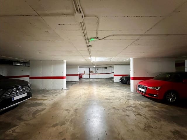 Garaje en Centro - Sagrario, Granada ciudad en venta - 49.000 € (Ref: 10076467)