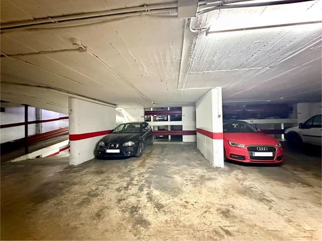 Garaje en Centro - Sagrario, Granada ciudad en venta - 49.000 € (Ref: 10076467)