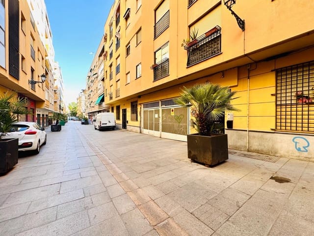 Garaje en Centro - Sagrario, Granada ciudad en venta - 49.000 € (Ref: 10076467)