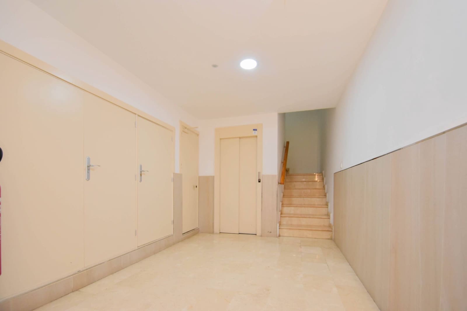 Piso de 3 habitaciones en Atarfe en venta con garaje - 140.000 € (Ref: 10078420)