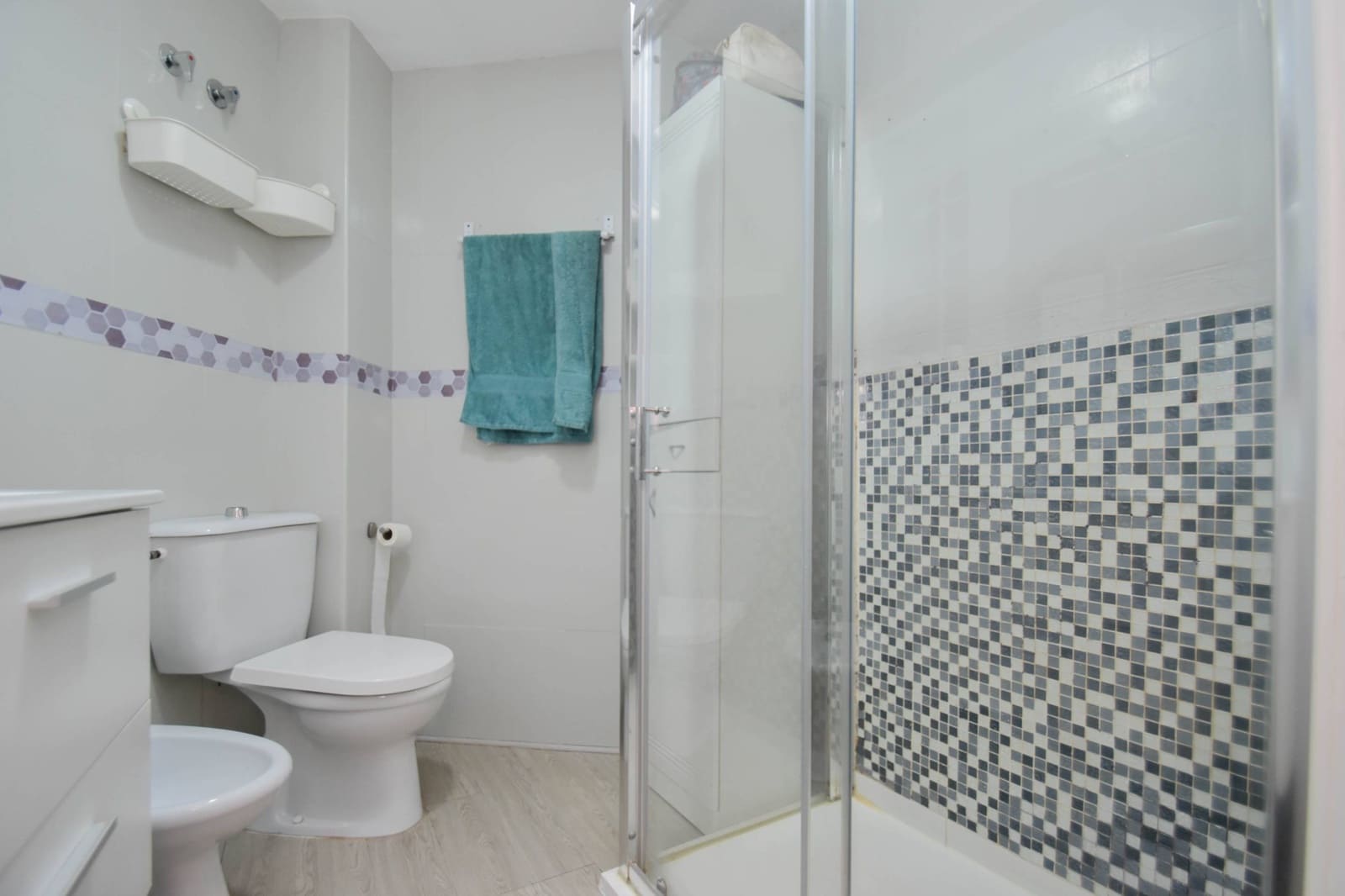 Piso de 3 habitaciones en Atarfe en venta con garaje - 140.000 € (Ref: 10078420)