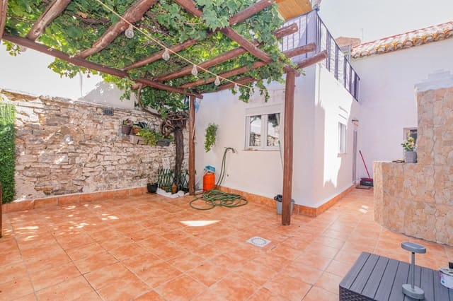 4 chambre Maison de Ville à vendre à Atarfe - 165 000 € (Ref: 10078421)