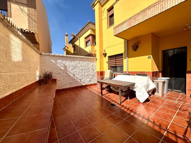 3 camera da letto Villetta a Schiera in vendita in Maracena con garage - 280.000 € (Rif: 10086196)
